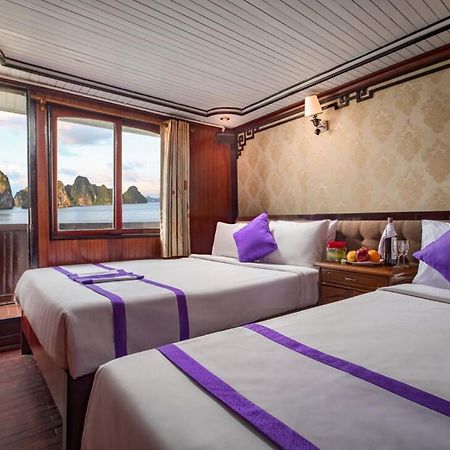 Halong Lavender Cruises Hotel ฮาลอง ภายนอก รูปภาพ