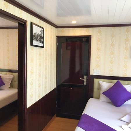 Halong Lavender Cruises Hotel ฮาลอง ภายนอก รูปภาพ