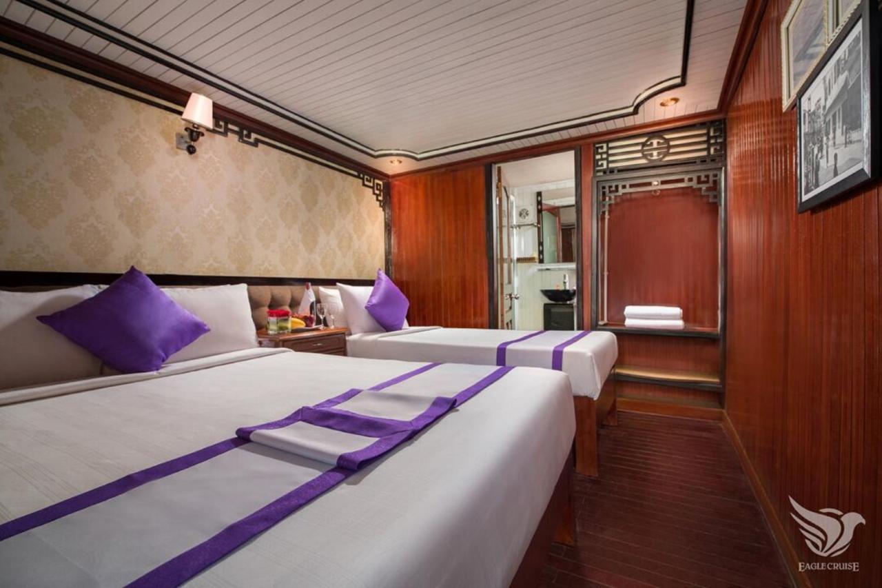 Halong Lavender Cruises Hotel ฮาลอง ภายนอก รูปภาพ