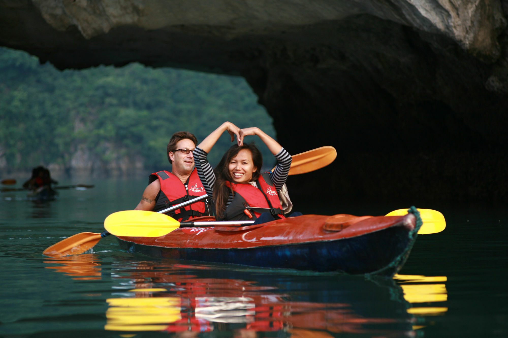 Halong Lavender Cruises Hotel ฮาลอง ภายนอก รูปภาพ